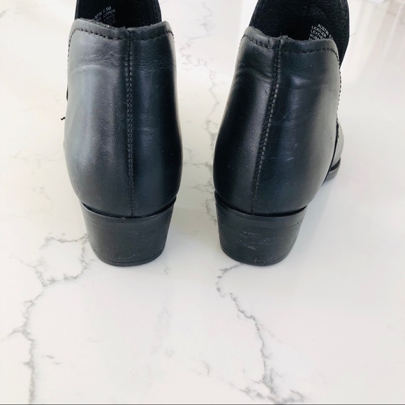 Steve Madden Austin Ankle Boots - Picture 4 of 8